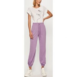 Answear - Spodnie Answear Lab. Fioletowe spodnie damskie ANSWEAR, s, z bawełny. Za 79,90 zł.