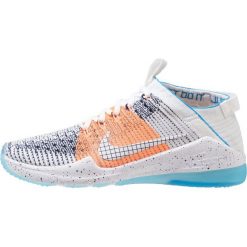 Nike Performance AIR ZOOM FEARLESS FK 2 NEO Obuwie treningowe white/blue. Białe buty sportowe damskie marki Nike Performance, z materiału. Za 589,00 zł.