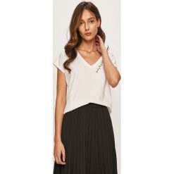 Answear - T-shirt. Białe topy damskie ANSWEAR, s, z nadrukiem, z bawełny, bez kołnierzyka. Za 39,90 zł.