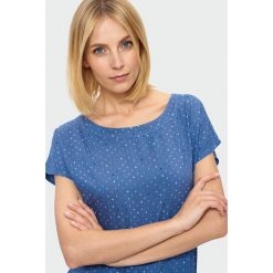 Wiskozowa bluzka. Różowe bluzki damskie Greenpoint, bez wzorów, z wiskozy, bez kołnierzyka, bez rękawów. Za 79,99 zł.