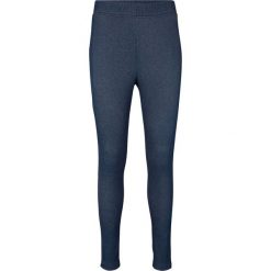 Legginsy termoaktywne w optyce dżinsowych bonprix niebieski. Niebieskie getry damskie termoaktywne bonprix, bez wzorów, z jeansu. Za 74,99 zł.
