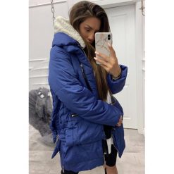 Kurtka damska ROXIA BLUE. Niebieskie kurtki damskie Kurtka damska ROXIA BLUE, s, bez wzorów, bez kaptura. W wyprzedaży za 139,00 zł.