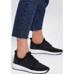 Czarne Buty Sportowe Overrefine. Czarne buty sportowe damskie Inny, bez wzorów, sportowe. Za 69,99 zł.