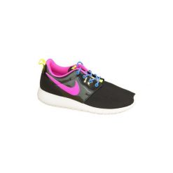 Buty Dziecko Nike Roshe One Gs 599729-011. Trampki dziewczęce Nike. Za 189,99 zł.