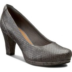 Półbuty CLARKS - Chorus Chic 261195334 Taupe Snake. Szare półbuty damskie Clarks, bez wzorów, ze skóry, bez obcasa, na obcasie, bez zapięcia. W wyprzedaży za 209,00 zł.