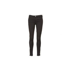 Jeansy slim fit Acquaverde ALFIE. Czarne jeansy damskie marki Acquaverde, bez wzorów, z jeansu. Za 511,20 zł.