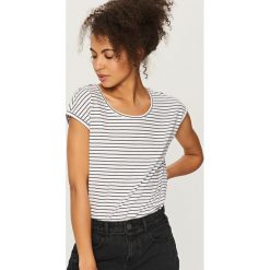 T-shirt w paski - Niebieski. Niebieskie t-shirty damskie Reserved, s, w paski, bez kołnierzyka. Za 49,99 zł.