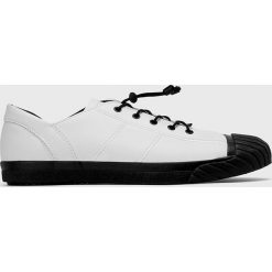 Kazar Studio - Buty. Białe buty sportowe męskie Kazar Studio, ze skóry ekologicznej, na sznurówki. Za 259,90 zł.