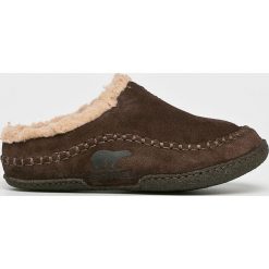 Sorel - Kapcie Falcon Ridge. Brązowe kapcie męskie marki Sorel, z gumy. W wyprzedaży za 249,90 zł.