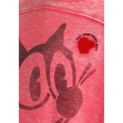 Scotch & Soda FELIX THE CAT CREW NECK Bluza raspberry. Czerwone bluzy damskie Scotch & Soda, l, bez wzorów, z bawełny, bez rękawów, bez kaptura. Za 379,00 zł.