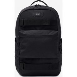 Oakley Street Skate Plecak Czarny. Czarne plecaki damskie Oakley, bez wzorów, z poliesteru, street. Za 430,95 zł.