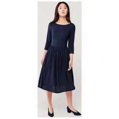Sukienka Melania Navy 36 niebieski. Niebieskie sukienki damskie na jesień, s, w kolorowe wzory, z bawełny, biznesowe, rozkloszowane. Za 327,00 zł.
