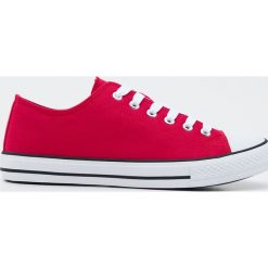 Trampki - Czerwony. Czerwone trampki i tenisówki damskie Sinsay, bez wzorów, bez zapięcia. Za 29,99 zł.