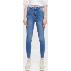 Jeansy skinny -. Jeansy damskie Reserved. Za 89,99 zł.