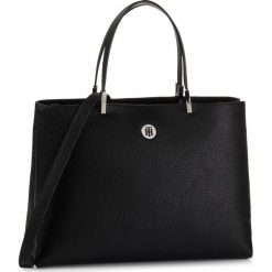 Torebka TOMMY HILFIGER - Th Core Satchel AW0AW07686 BDS. Czarne torebki klasyczne damskie TOMMY HILFIGER, bez wzorów, ze skóry ekologicznej, klasyczne, bez dodatków. W wyprzedaży za 599,00 zł.