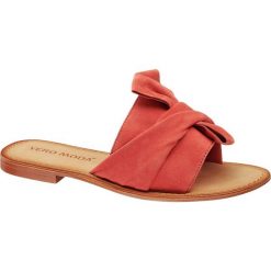 Klapki damskie Vero Moda koralowe. Pomarańczowe klapki damskie Vero Moda, bez wzorów, ze skóry, bez obcasa. Za 159,90 zł.