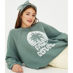Krótka bluza Pacific Republic. Szare bluzy damskie marki Pull&Bear, bez wzorów, z krótkim rękawem, krótkie, bez kaptura. Za 79,90 zł.
