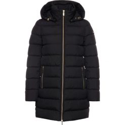 Kurtka puchowa Geox Adrya W9425U T2570 F9000. Czarne kurtki damskie Geox, bez wzorów, z poliesteru, bez kaptura. W wyprzedaży za 639,00 zł.