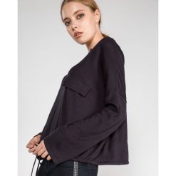 French Connection Sweter Niebieski. Niebieskie bluzy damskie French Connection, s, bez wzorów, z jedwabiu, bez rękawów, bez kaptura. Za 369,95 zł.