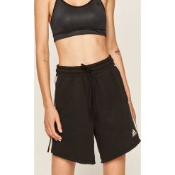 Adidas Performance - Szorty. Czarne spodenki sportowe damskie adidas Performance, s, bez wzorów, z bawełny, sportowe. Za 149,90 zł.