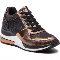Sneakersy GUESS - FLJAT4 FAM12 BLKBR. Czarne sneakersy damskie Guess, z materiału. Za 529,00 zł.