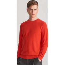 Sweter z bawełny organicznej - Czerwony. Czerwone swetry męskie Reserved, s, bez wzorów, z bawełny, bez kołnierzyka, bez kaptura. Za 99,99 zł.
