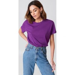 NA-KD Basic T-shirt oversize - Purple. Fioletowe t-shirty damskie NA-KD Basic, z bawełny. W wyprzedaży za 21,18 zł.