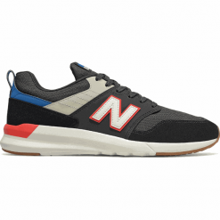 New Balance MS009RD1. Pomarańczowe buty sportowe męskie New Balance, z gumy, bez zapięcia. Za 279,99 zł.