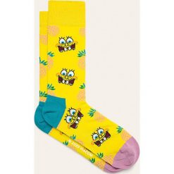 Happy Socks - Skarpetki Fineapple Suprise x Sponge Bob. Żółte skarpetki męskie Happy Socks, bez wzorów, z elastanu. W wyprzedaży za 49,90 zł.