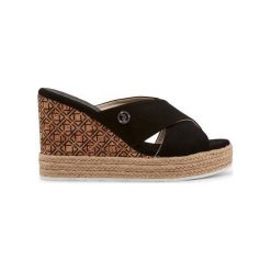 U.S. POLO ASSN. klapki damskie 39 czarny. Czarne klapki damskie U.S. Polo Assn., bez wzorów, bez obcasa. Za 179,00 zł.