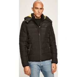 Roberto Cavalli Sport - Kurtka. Czarne płaszcze męskie Roberto Cavalli Sport, xl, bez wzorów, z poliesteru, sportowe, krótkie, z kapturem. W wyprzedaży za 799,90 zł.