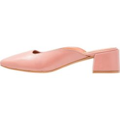 Chodaki damskie: L'INTERVALLE MARGOT Klapki mauve