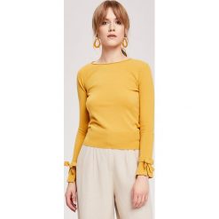 Kaszmirowy sweter w kolorze żółtym. Żółte swetry damskie ZOCHA, xl, z kaszmiru. W wyprzedaży za 389,95 zł.