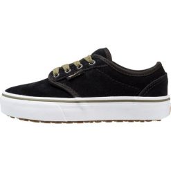 Vans ATWOOD MTE Tenisówki i Trampki black/winter moss. Czarne trampki dziewczęce Vans, z weluru. W wyprzedaży za 153,30 zł.