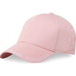 Czapka z daszkiem CALVIN KLEIN JEANS - Ckj Visor Logo Cap W K60K606630 TCQ. Różowe czapki damskie Calvin Klein Jeans, bez wzorów, z bawełny. Za 179,00 zł.