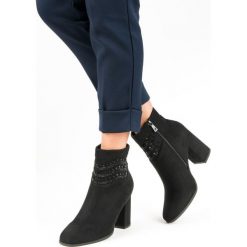 ELEGANCKIE CZARNE BOTKI. Czarne botki damskie KYLIE, eleganckie, bez obcasa, bez zapięcia. Za 151,98 zł.