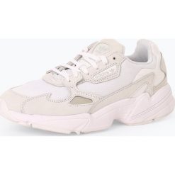 Adidas Originals - Tenisówki damskie z dodatkiem skóry – Falcon, biały. Białe trampki i tenisówki damskie adidas Originals, bez wzorów, ze skóry, bez zapięcia. Za 439,95 zł.