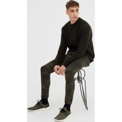 Spodnie męskie: Jeansy slim fit w moro