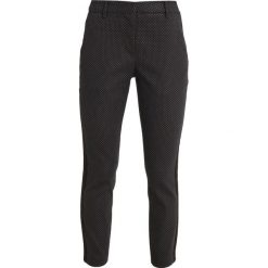 Fiveunits KYLIE CROP Spodnie materiałowe navy night. Niebieskie spodnie damskie marki Fiveunits, z elastanu. Za 509,00 zł.