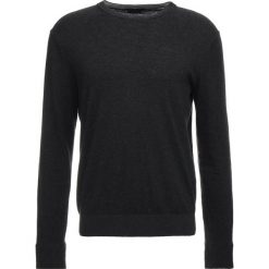 Armani Exchange Sweter grey. Czarne swetry klasyczne męskie marki Armani Exchange, l, z materiału, z kapturem. Za 399,00 zł.