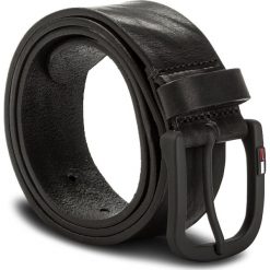 Pasek Męski TOMMY JEANS - Tjm Rubberized Buckle Belt 4.0 AM0AM03285 85 002. Czarne paski męskie Tommy Jeans, w paski, z jeansu. W wyprzedaży za 159,00 zł.