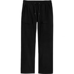 Cellbes Spodnie dresowe z kieszeniami bojówkowymi Czarny male czarny 5XL. Czarne spodnie męskie Cellbes, na co dzień, xl, bez wzorów, z dresówki, sportowe. Za 179,00 zł.