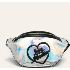 Love Moschino - Nerka. Szare nerki damskie Love Moschino, w paski, ze skóry ekologicznej, z aplikacjami. W wyprzedaży za 469,90 zł.