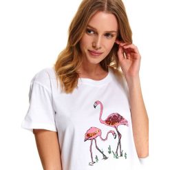 T-shirt krótki rękaw damski z nadrukiem. Zielone t-shirty damskie Top Secret, z nadrukiem, z jeansu, eleganckie, z okrągłym kołnierzem. W wyprzedaży za 39,99 zł.