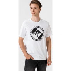 Converse Koszulka Biały. Białe podkoszulki męskie Converse, m, z nadrukiem, z bawełny, z krótkim rękawem. Za 119,95 zł.