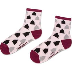 Skarpety Wysokie Damskie FREAK FEET - LCHK-GRP Kolorowy Różowy. Różowe skarpetki damskie Freak Feet, bez wzorów, z elastanu. Za 19,99 zł.