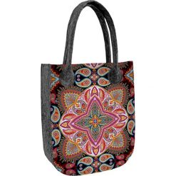 Torebka "City" w kolorze szarym ze wzorem - (S)35 x (W)42 x (G)10 cm. Szare torebki klasyczne damskie Bertoni, z materiału. W wyprzedaży za 57,95 zł.