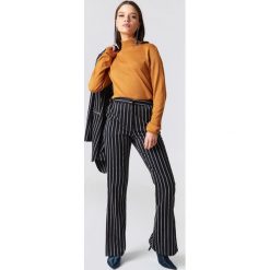 NA-KD Classic Spodnie garniturowe z rozcięciami po bokach - Blue,Multicolor. Niebieskie spodnie damskie NA-KD Classic, z poliesteru. Za 121,95 zł.