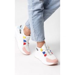 Biało-Różowe Sneakersy Jayda. Białe sneakersy damskie Born2be. Za 89,99 zł.