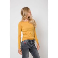 Wełniany sweter w kolorze żóltym. Żółte swetry damskie June 7.2, xs, bez wzorów, z wełny, bez rękawów, bez kaptura. W wyprzedaży za 359,95 zł.
